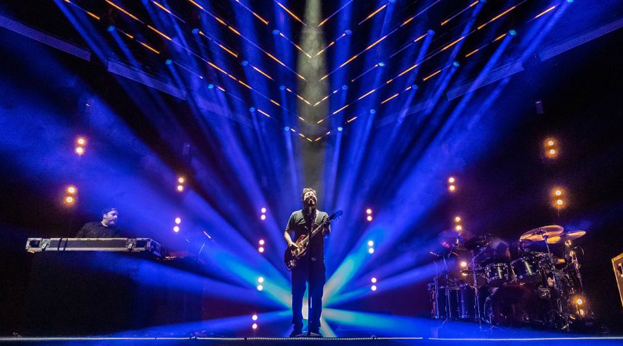 Deftones tour US and Europe with GLP JDC1 and Scenex Lighting LED Pixel Tape