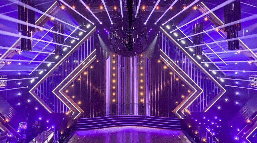 JDC1 and impression X4 Bar go Dancing With The Stars
