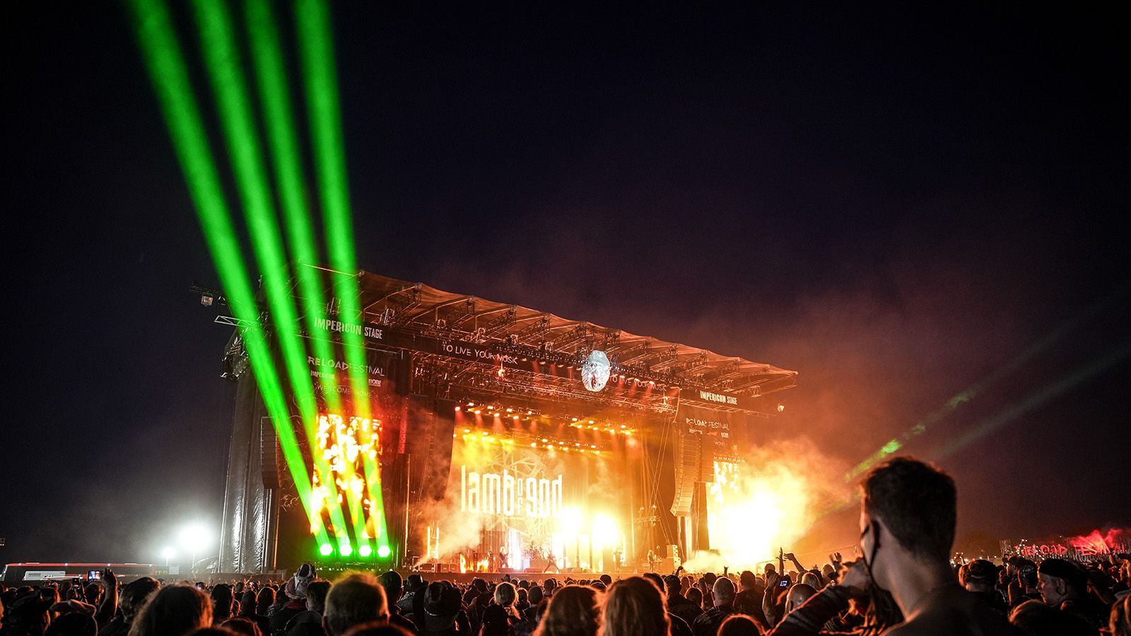 Licht für laute Töne: GLP JDC Burst 1 und MAD MAXX beim Reload Festival