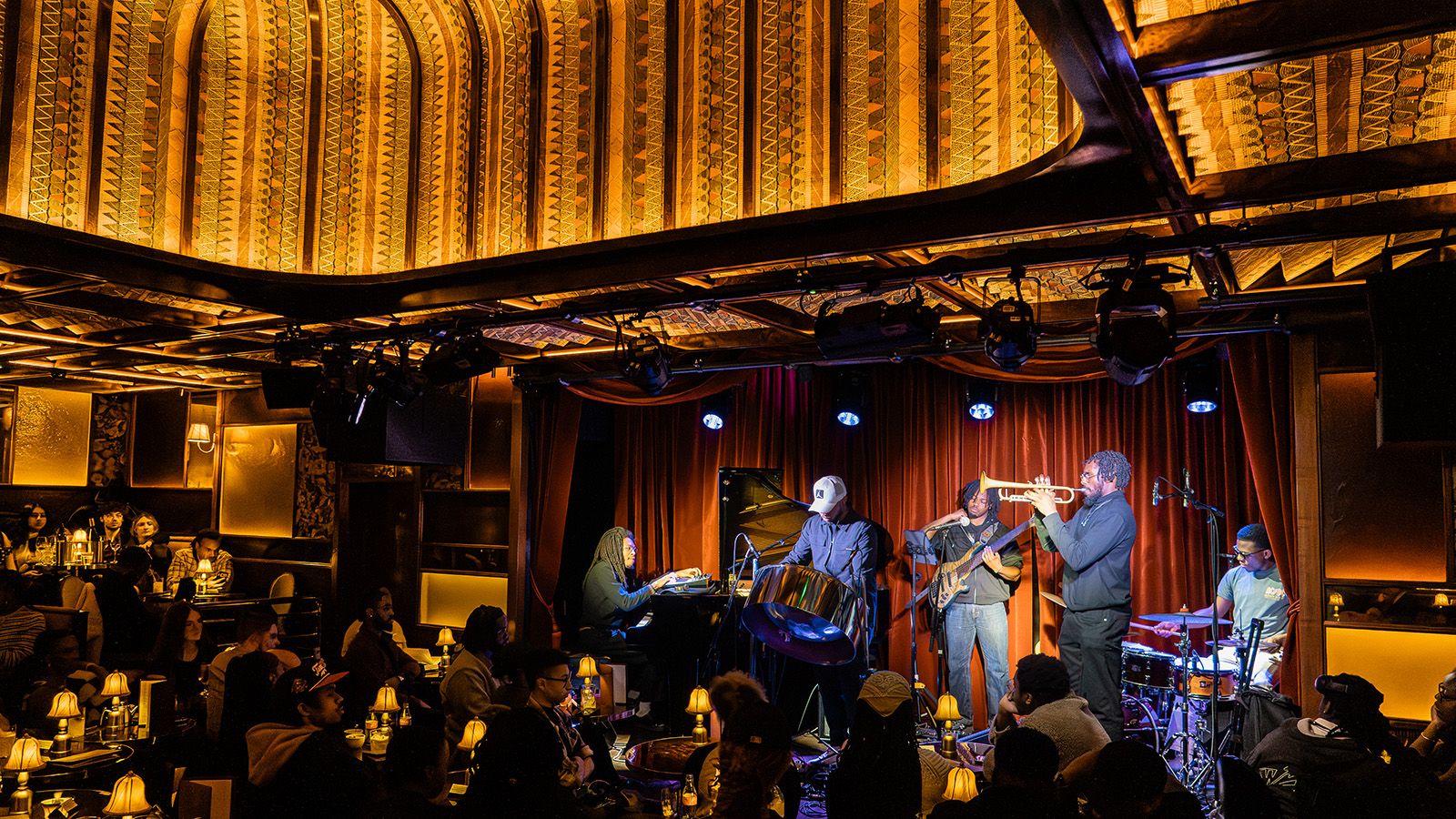GLP X5 Series lights new intimate stage at the iconic Ronnie Scott’s Jazz Club