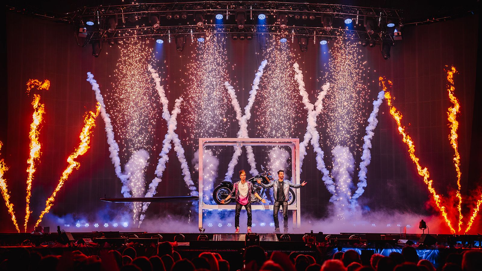 Best Of mit neuester Technik: GLP lässt „Diamonds“ Tour der Ehrlich Brothers strahlen