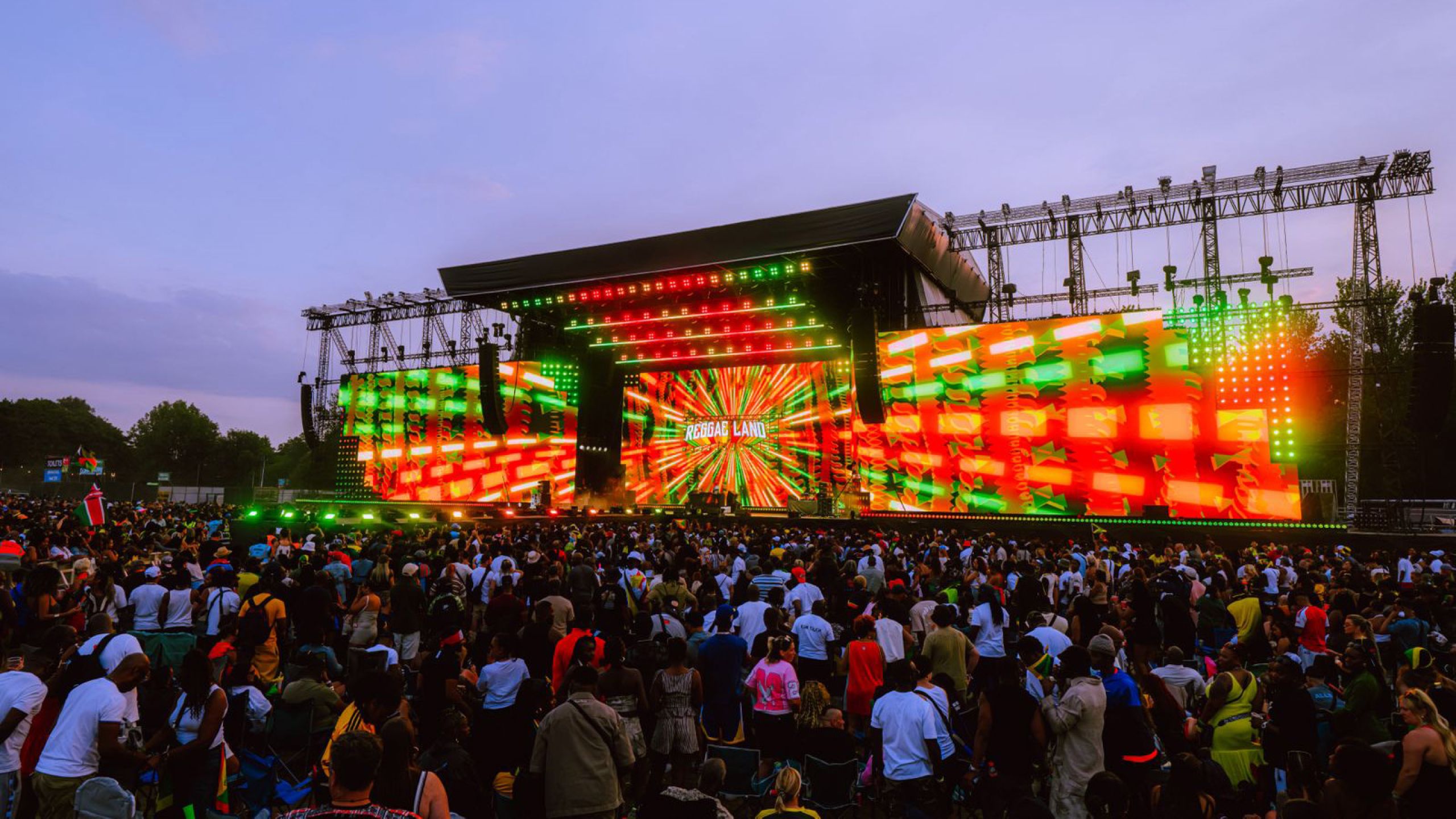 500 GLP X-PAR 12Z fixtures light Reggae Land’s main stage across sold-out weekend