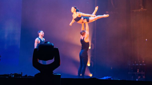 GLP impression S500 Profile lights up thrilling circus spectacle at the Tollwood Winter Festival Munich