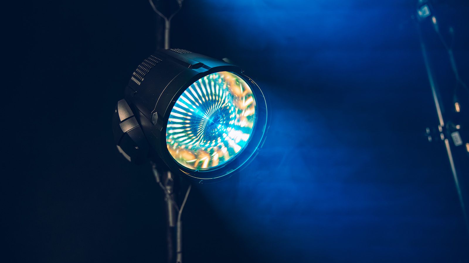 GLP zeigt WildBar 8, impression FR2 Wash, weitere Produkte aus der Dot Serie und JDC2 IP Software 2.0 auf der Leat con 2026