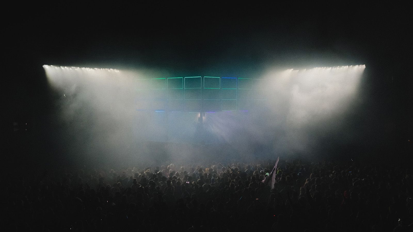 GLP JDC Burst 1 setzt explosive Akzente bei Charli XCX