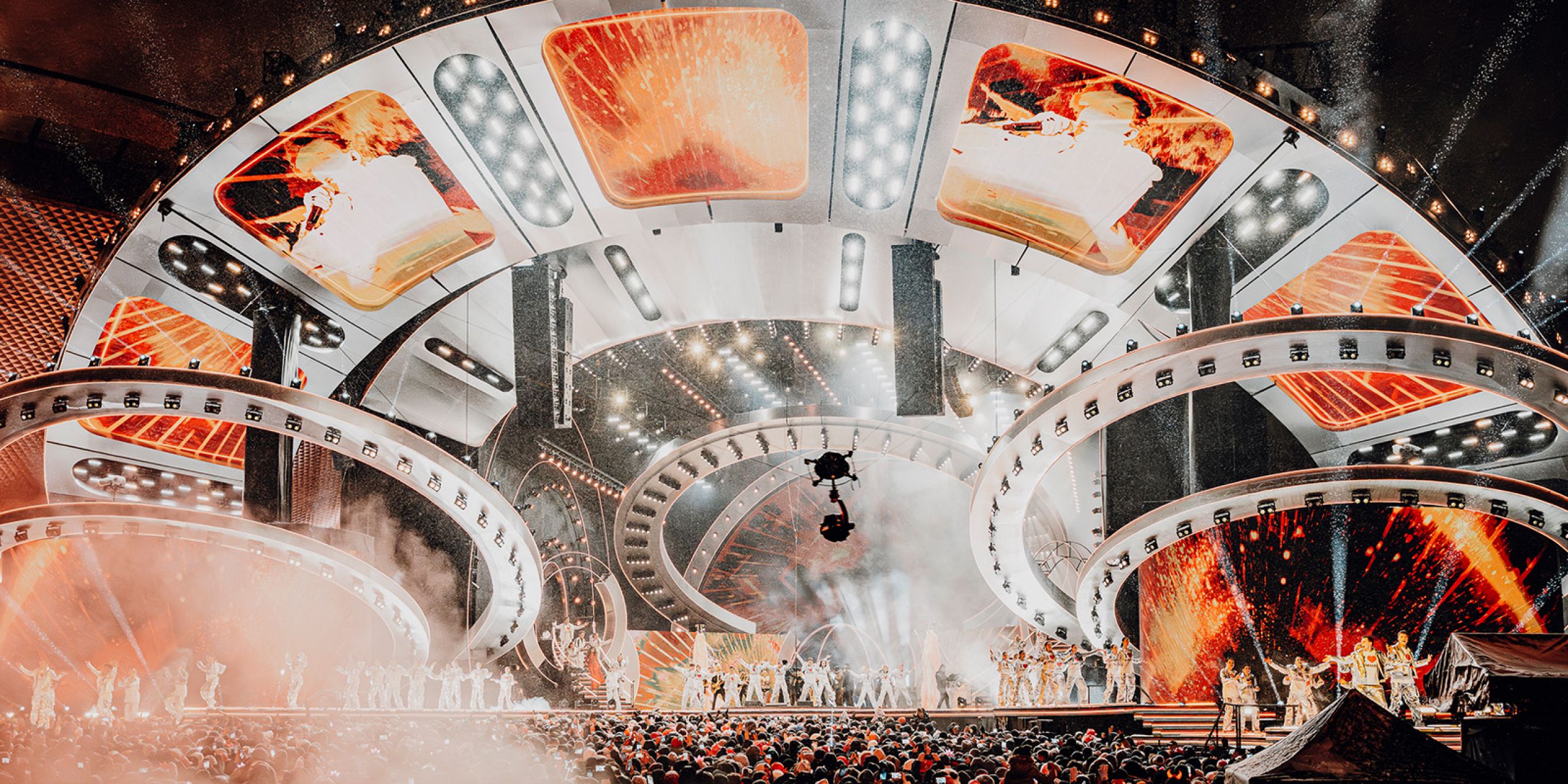 World-class show in Silesia: a powerful dose of New Year’s energy and colour at Sylwester z Dwójką