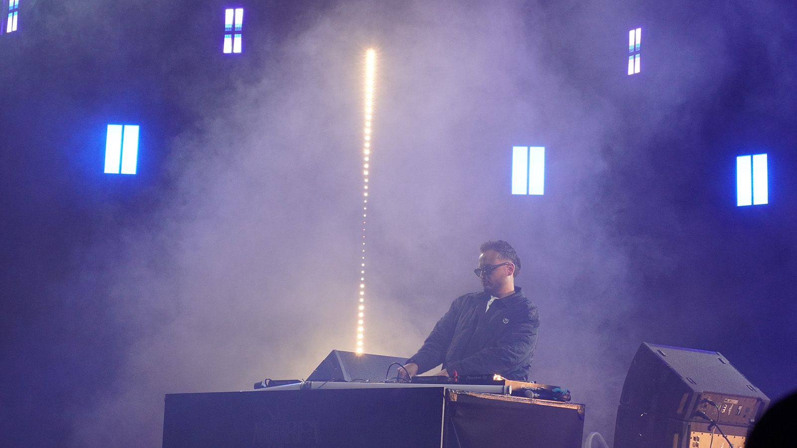 GLP JDC2 IP, JDC Burst 1 und MAD MAXX prägen das Design der Stage B beim Moorea Festival