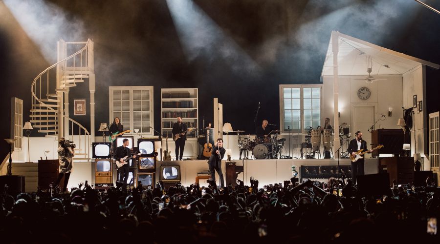 impression FR10 Bars „in Bestform“ für The 1975