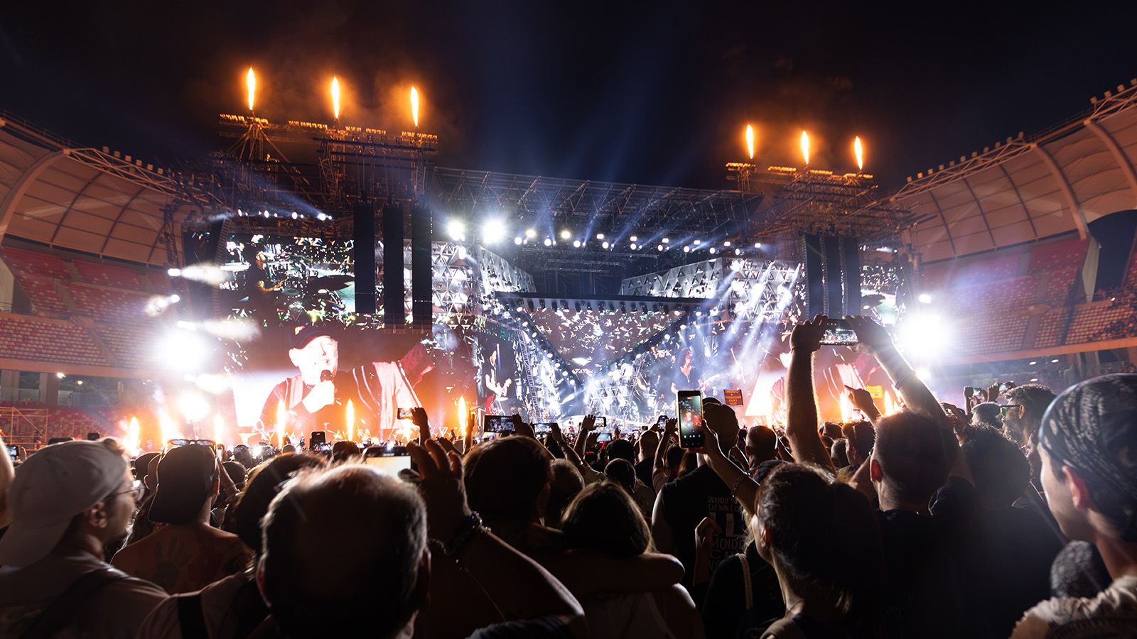 GLP TWYN unifies lighting design on Vasco Rossi’s 2026 Italian stadium tour