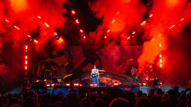 GLP JDC1 liefert visuelle Durchschlagskraft für Russell Dickersons „RussellMania Tour 2026“