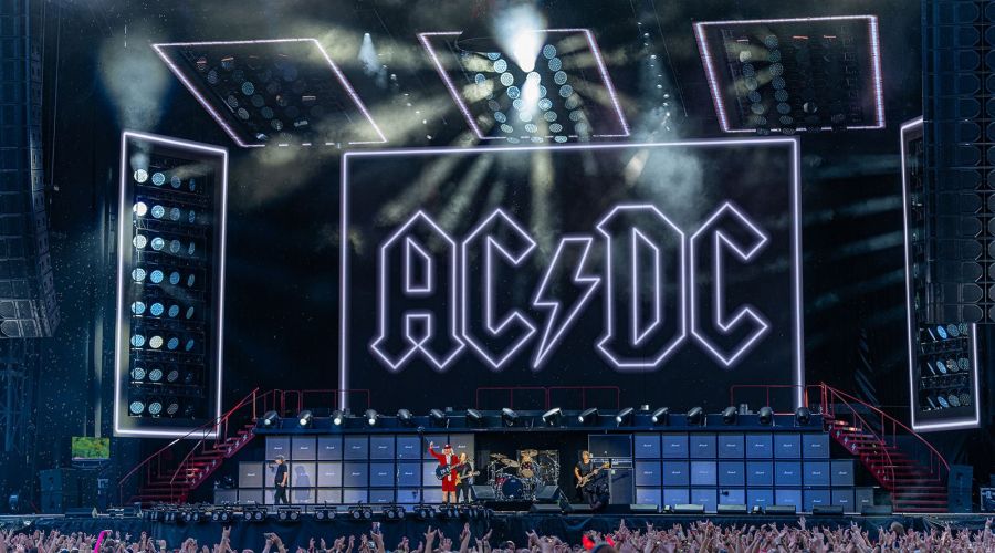 Stunning world debut as 168 GLP impression X5 IP Maxx join the AC/DC tour