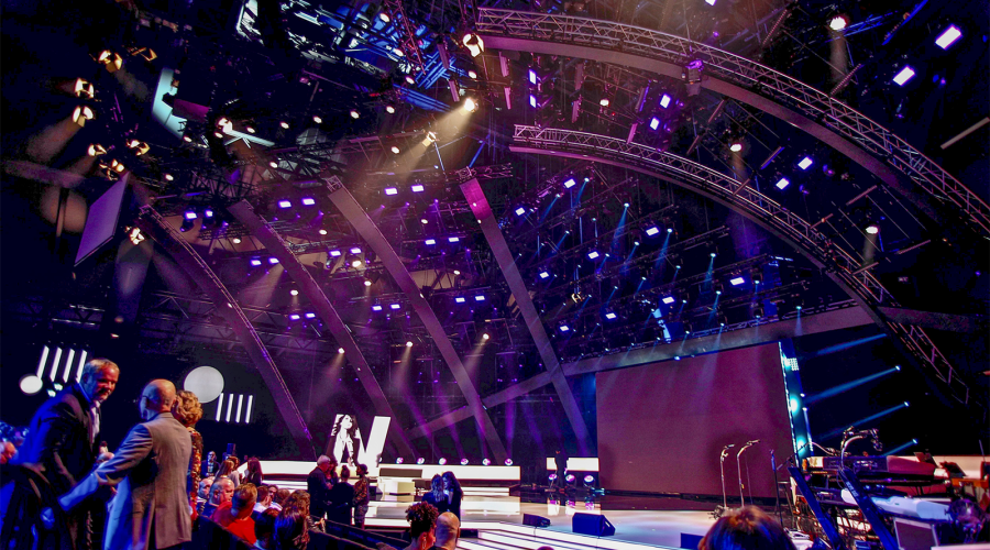 Nena celebrates 40th stage anniversary with GLP JDC1
