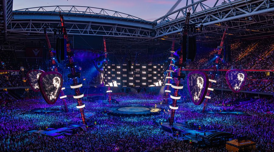 GLP develops XDC1 and debuts 162 fixtures for Ed Sheeran Mathematics tour