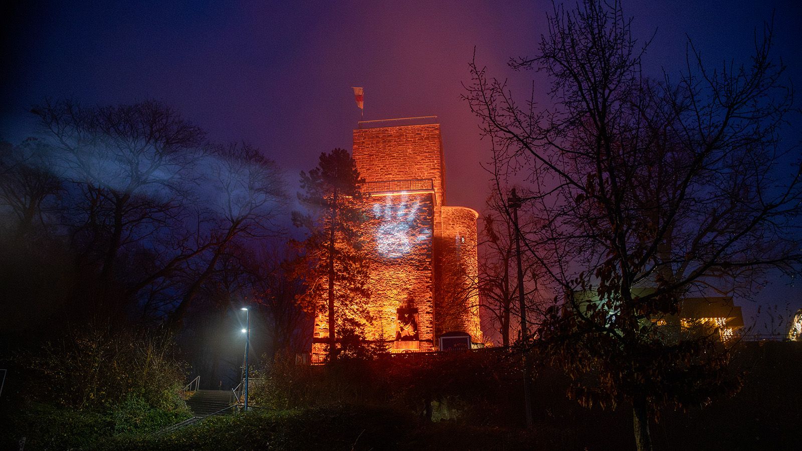 GLP JDC Burst 1 setzt starkes Zeichen bei „Orange the World“ am Turmberg