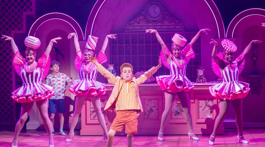 National Theatre London investiert als erstes in GLPs neue impression X5 Bar 1000