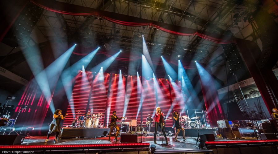 Bertil Mark creates live vibe for Sarah Connor with GLP X4 Series