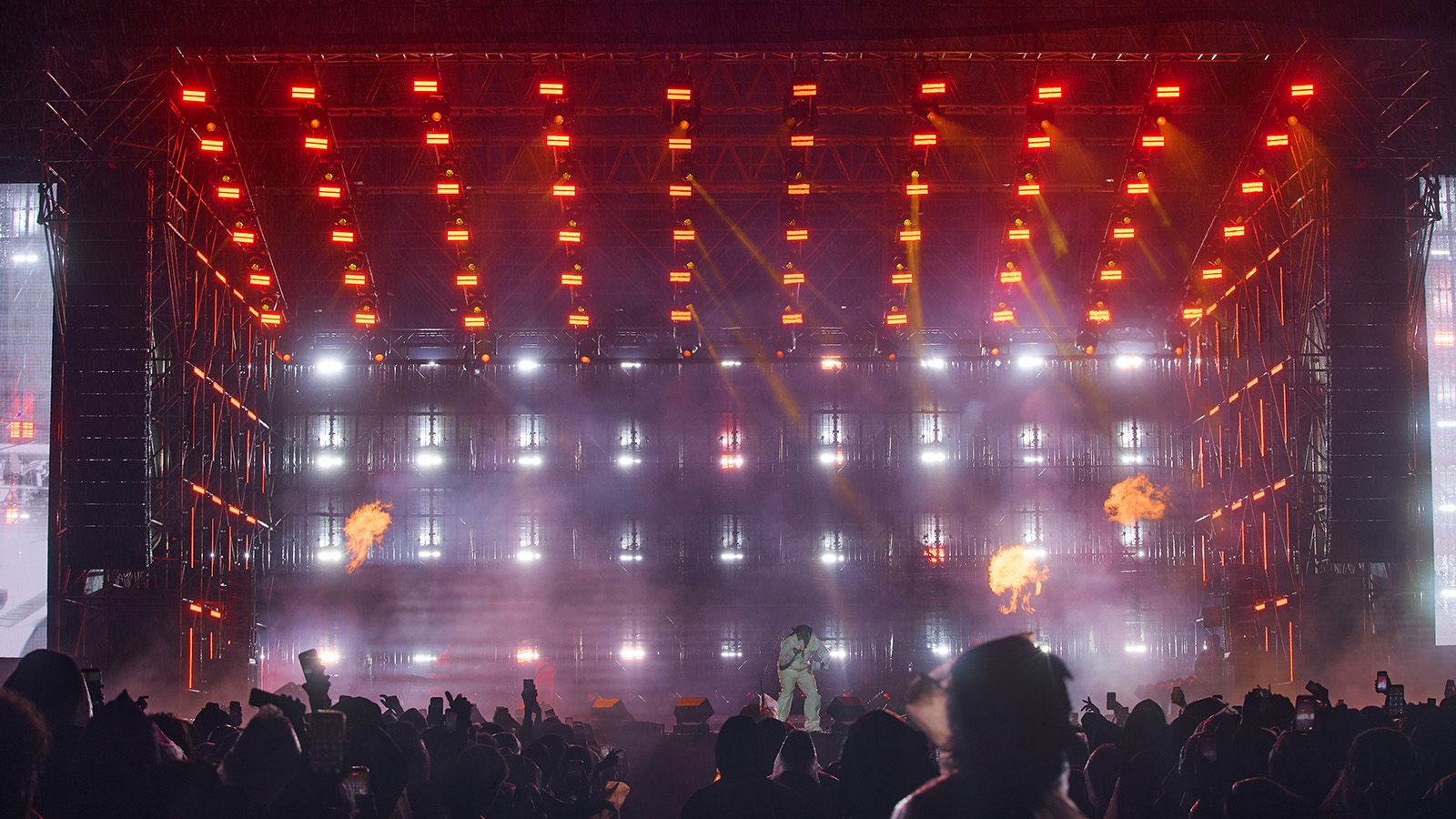223 GLP fixtures across two stages at CLOUT Festival 2026