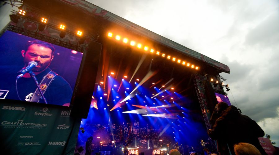 GLP-Scheinwerfer sorgen für glänzende Stimmung bei DAS FEST 2025